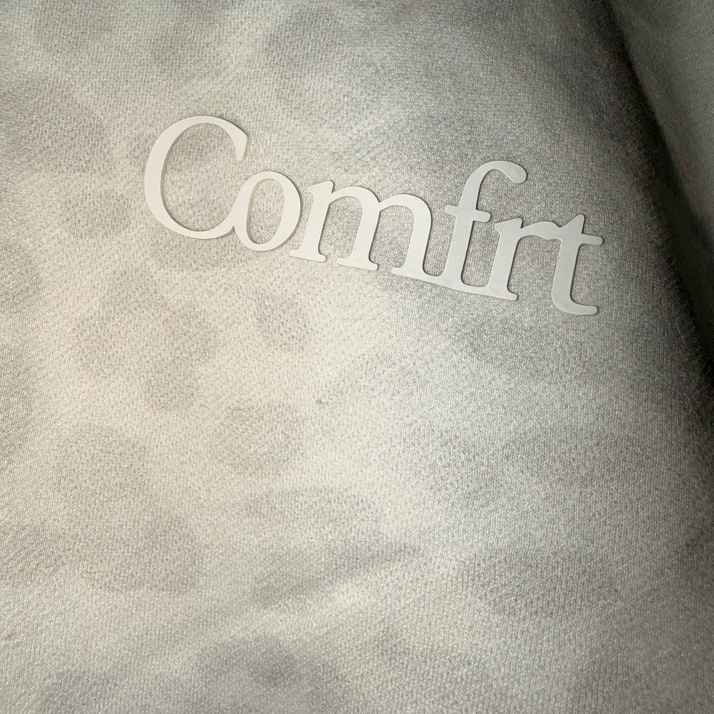 Comfrt Snow Leopard Hoodie